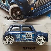 HOT WHeeLs MORRIS MINI 青 モーリス ミニ ミニカー POP ART ART WORK ART GRAPHIC アートグラフィック オーバーフェンダー ホットウィール_画像2