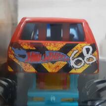 HOT WHeeLs MONSTER TRUKS DEM DERBY モンスター トラック ミニカー サバーバン POP ART ART GRAPHIC アートグラフィック ホットウィール_画像7