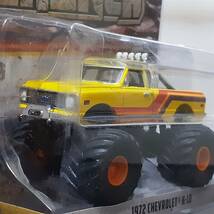 GREENLIGHT 1972 CHEVROLET K 10 MONSTER TRUKS シボレー ミニカー ハイ リフト アップ ピックアップ ミニカー ４×4 限定 グリーンライト_画像3