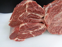 三重　伊賀牛A５牝　超特肩すね肉　３，１ｋｇ　_画像2