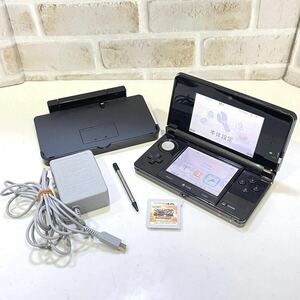 74☆【通電確認済】Nintendo 任天堂 3DS CTR-001 コスモブラック 初期化済み 充電器 スーパーストリートファイターIV ソフト付き ☆