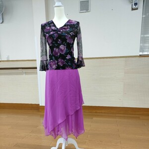 ICHIOKU黒×紫トップス　Sanline紫ピンクスカート