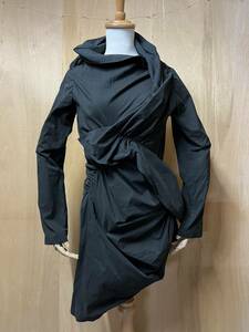 Красивые товары yoji yamamoto fam yohji yamamoto femme drape design skin cone собирать одно кусок куртки хаки размер 1