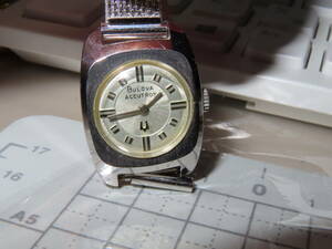 ネコポス可　時計　BULOVA　ブローバ　ACCUTRON N4　アキュトロン　クォーツ　現状品　不動品