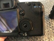 Canon EOS 5D MARK II カメラ + 電池一個。中古。配達無料。_画像7