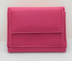 【新品】特価　レディース　コンパクト三つ折り財布　ピンク　手に乗る財布　ミニ財布