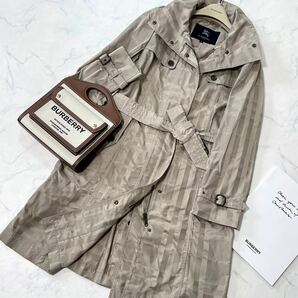 超美品 バーバリー BURBERRY バーバリーロンドン トレンチコート スプリングコート シャドーチェック ロング 通勤 旅行 38の画像1