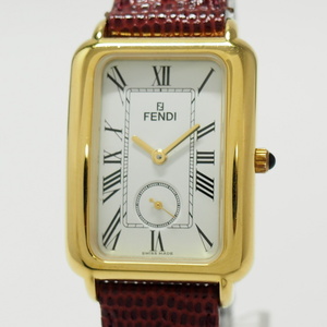 【中古】FENDI ボーイズ 腕時計 スモールセコンド クオーツ SS レザー ホワイト文字盤 500J