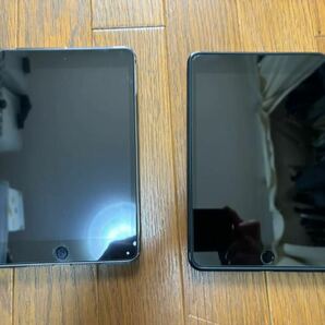 Apple iPad mini4 2台ジャンク おまけ付きの画像1