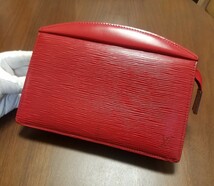 【美品】１円スタート LOUIS VUITTON ルイヴィトン エピ レッド クラッチバッグ ポーチ M48407_画像1