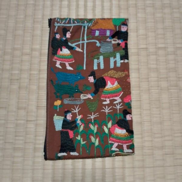 ラオス土産 モン族刺繍ポーチ 
