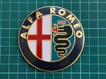 Alfa Romeo アルファロメオ フロント　リア アルミ エンブレム 74mm 2個セット ゴールドロゴ　社外品_画像1