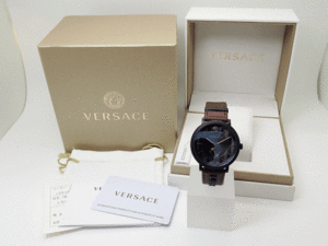 VERSACE ヴェルサーチ ブイサークル(V-CIRCLE) / VBQ040017 クォーツ　腕時計　中古美品　メンズ　送料無料！！