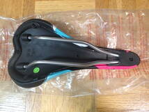 ★GOODSMILE RACING (グッドスマイルレーシング) 〓GSR サドル TYPE-3〓新品_画像4