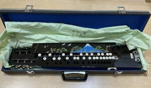 [Y95] б/у товар Taisho koto Koga Taisho koto традиционные японские музыкальные инструменты струнные инструменты жесткий чехол имеется текущее состояние товар товары долгосрочного хранения 