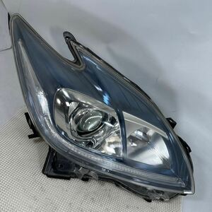 M　11-3-1プリウス PHV ZVW35 後期 打刻X　47-52 HID ブルーメッキ　ヘッドライト 