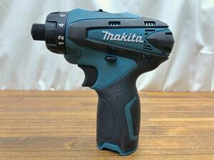 ※商品説明必読 完全不動品 ジャンク makita 充電式ドライバドリル DF030D 10.8V 本体のみ 588361 管240318 FRA