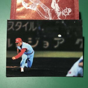 1979年　カルビー　プロ野球カード　79年　7月　36位　広島　江夏　未開封を開封　袋付き　【A14】