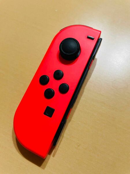 Joy-Con ネオンレッド