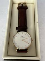 1円スタート Daniel Wellington ダニエルウェリントン 腕時計 B15 クォーツ DW 白文字盤 ゴールド _画像1