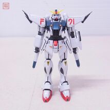 組立済 バンダイ MG 1/100 ガンダムF91 Ver.2.0 チタニウムフィニッシュ 機動戦士ガンダムF91 BANDAI ガンプラ 現状品【40_画像2