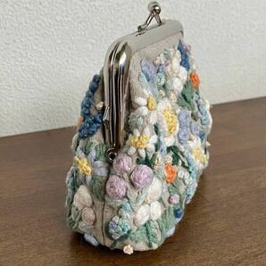 [499] ハンドメイド 手刺繍 がま口 ポーチ お花 ハーフリネン 小物入れ の画像3