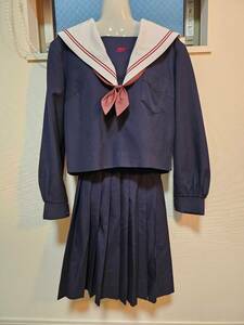 セーラー服　女子制服　コスプレ　冬服上下セット　赤2本線　白襟カバー　赤リボン付き　中学生　高校生　JK JC　