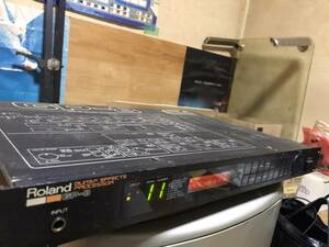 Roland GUITAR EFFECTS PROCESSOR GP-8