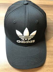 adidas アディダス　キャップ　帽子　ブラック　系　　男女用　フリーサイズ
