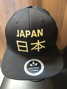 新品　キャップ　帽子　日本　JAPAN ゴールド刺繍入　CAP フリーサイズ　ブラック　黒　系　男女用