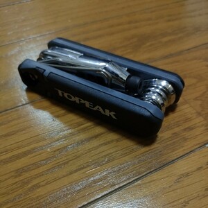 極美品 TOPEAK マルチツール ヘキサスX　チェーンカッター タイヤレバー付属 工具 自転車