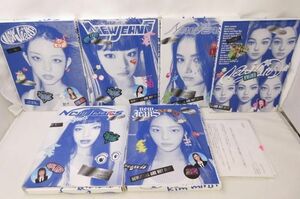 【同梱可】中古品 韓流 トレカ欠品 NewJeans CD 輸入盤 New Jeans Bluebook Ver. 5種グッズセット