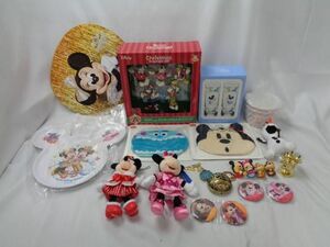 【同梱可】中古品 ディズニー ミッキー ミニー 他 うちわ プレート皿 グラス ぬいぐるみバッジ モーメンツゴーラウン