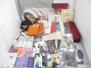 【まとめ売り 中古品】 ジャニーズ KinKi Kids V6他 CD うちわ キャップ他 Concert Tour 2010-2011 他 グッズセット