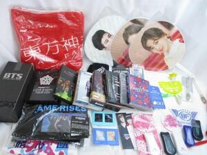 【同梱可】中古品 韓流 BTS LESSERAFIM TWICE BIGBANG T-ARA他 ペンライト Tシャツ DVD等グッズセット