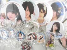 【同梱可】中古品 アイドル AKB48 クリアファイル 缶バッチ キーホルダー ペンライト マイクロファイバータオル 等_画像3