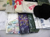 【同梱可】未開封多数 嵐 うちわ Tシャツ 缶バッジ ペンセット等グッズセット_画像7