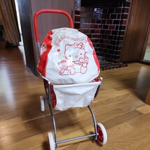 ハローキティ　ベビーカー　乳母車　年代物　_画像3