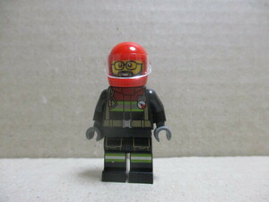 レゴ　ミニフィグ　消防士　新品