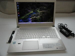 ☆☆お奨めTOSHIBA dynabook T55ゴールドホワイトIntel Core i3 7100U2.4 GHz SSD Win11 かわいい綺麗な美品中古品☆☆