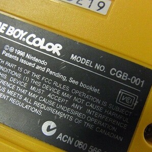 D621-N34-1058 ◎ NINTENDO 任天堂 GAMEBOY ゲームボーイカラー COLOR CGB-001 ゲーム機 現状品①◎の画像3