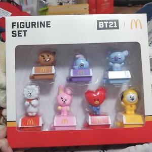 BT21 韓国　マクドナルド　フィギュア