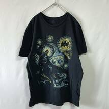 DC Comics 半袖Tシャツ BATMAN バットマン　絵画風イラスト　ビッグプリント　グッドデザイン　サイズＬ_画像1