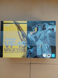 ＤX超合金　ＶＦ－１Ｓ　ロイ・フォッカースペシャル　初回特典付き