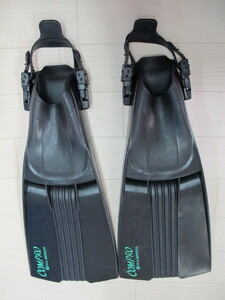 [U.S.DIVERS] aqualung * plastic fins *MEDE IN ITALY* including carriage 