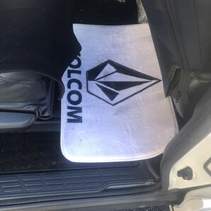 カーマット VOLCOM フロアマット の画像4