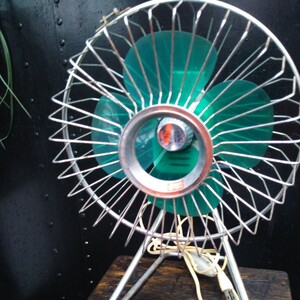  Showa Retro electric fan retro antique green feather sour small size 