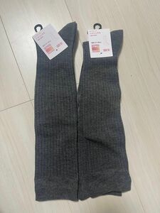 ユニクロ　UNIQLO 新品タグ付き　新品未使用品　グレー　ヒートテックハイソックス　27〜29センチ　メンズ　ヒートテック