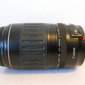 ☆希少美品☆キヤノン  望遠レンズ  ＥＦ 100-300ｍｍ Ｆ4.5-5.6 ＵＳＭ 即日発送 Canon フード付 0328の画像4