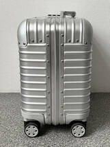 RIMOWA ORIGINAL Compact リモワ オリジナル コンパクト 29L 4輪 スーツケース/トパーズ topas ビジネス トローリー パイロット_画像5